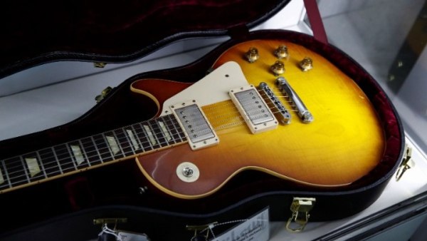 Rolling Stones: Η κιθάρα Les Paul που είχε κλαπεί τη δεκαετία του ’70 βρέθηκε σε συλλογή Μουσείου