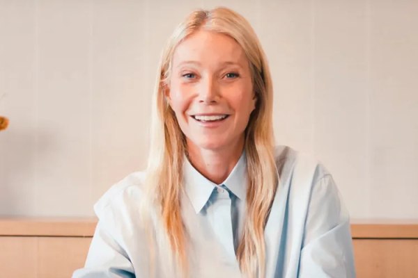 Η πρώην του Κρις Μάρτιν – Η Γκουίνεθ Πάλτροου έγινε εκπρόσωπος της Astronomer μετά το «παράνομο δράμα» στους Coldplay