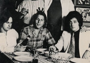 Ο Μπίλι Τζόελ δε θέλει να μιλάει για τη ζωή του – Το παρασκήνιο ενός αποκαλυπτικού ντοκιμαντέρ για τον θρύλο της ποπ