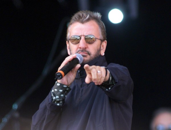 Peace and Love: Τα «χίπικα» γενέθλια του Ρίνγκο Σταρ στο Μπέβερλι Χιλς