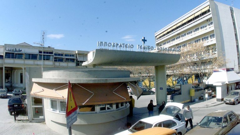 Γρεβενά: Παραμένει διασωληνωμένη στη ΜΕΘ 17χρονη που τραυματίστηκε σε ατύχημα με πατίνι