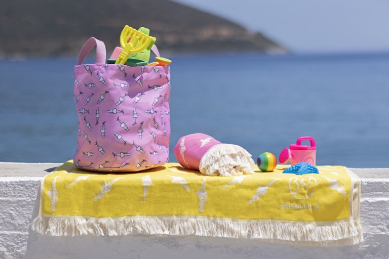 Εικαστικές «Βουτιές» Στο B&E Goulandris Shop