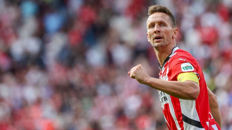 «Πιέζει για τον Λουκ Ντε Γιονγκ η Ρέιντζερς»