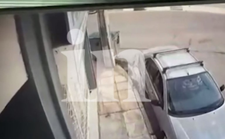 Σοκαριστικό βίντεο από την παράσυρση τριών πεζών στο Ίλιον