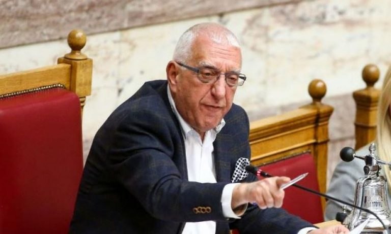 Ν. Κακλαμάνης: Υπάρχουν πρακτικά του Συμβουλίου Αρχηγών το 2015 και πρέπει να δοθούν στη δημοσιότητα