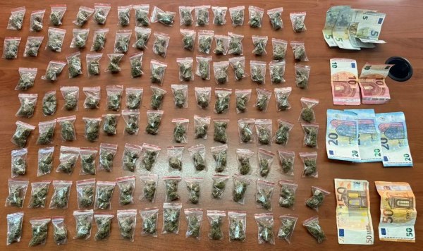 Συνελήφθη 18χρονος με 115 συσκευασίες κάνναβης έτοιμες προς διακίνηση στον Άγιο Παντελεήμονα