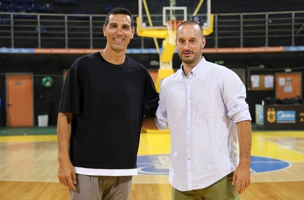 Καράιτσιτς: «Σημαίνει πολλά να είμαι μέρος της ιστορίας του Άρη – Υπόσχομαι αίμα, δάκρυα και ιδρώτα» (vid)