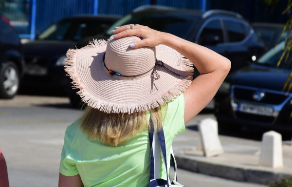 Καιρός: Επίμονο κύμα ζέστης και 44αρια προ των πυλών