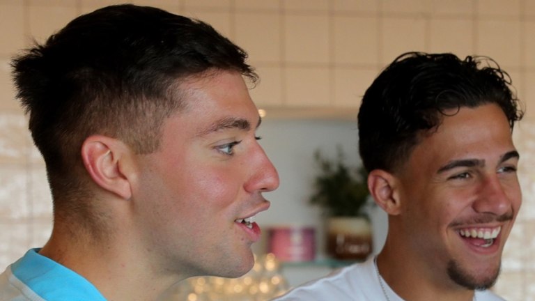 Η «χαμογελαστή» φωτογραφία των Τζίμα – Κωστούλα στην προετοιμασία της Μπράιτον (pic)