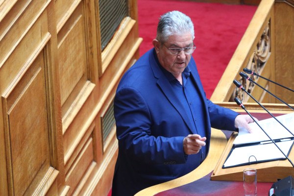 Δ. Κουτσούμπας: Το ΚΚΕ δεν αναγνωρίζει τη χθεσινή άκυρη ψηφοφορία