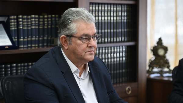 Κουτσούμπας: Με το ν/σ για την αναμόρφωση του πειθαρχικού δικαίου ενισχύουν το κλίμα τρομοκρατίας στο Δημόσιο