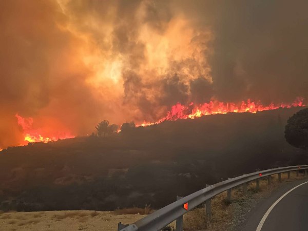 Κύπρος: 2 νεκροί σε μεγάλη φωτιά στη Λεμεσό