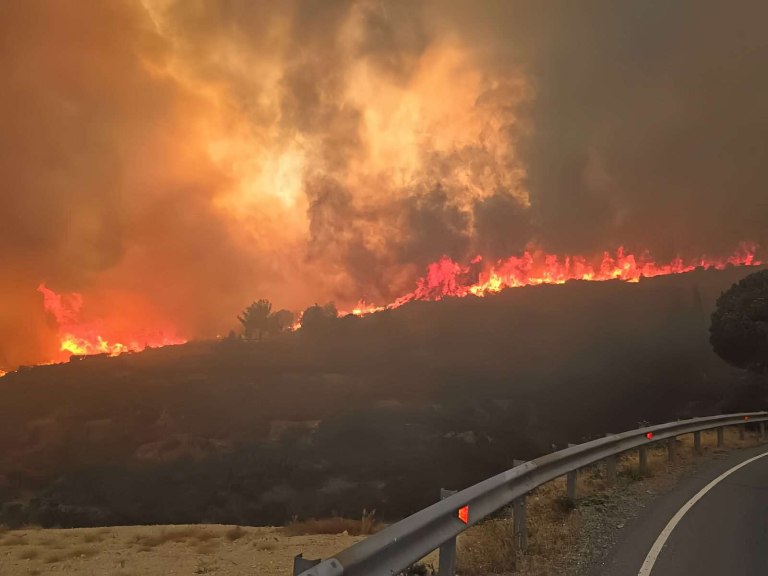 Κύπρος: 2 νεκροί σε μεγάλη φωτιά στη Λεμεσό