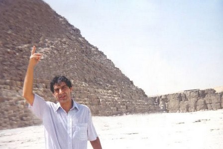 Δημήτρης Λιαντίνης: «Όταν σε ξεχνάνε, τότε πεθαίνεις»