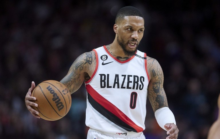 Ο Λίλαρντ ανακοίνωσε την επιστροφή του στους Μπλέιζερς (vid)