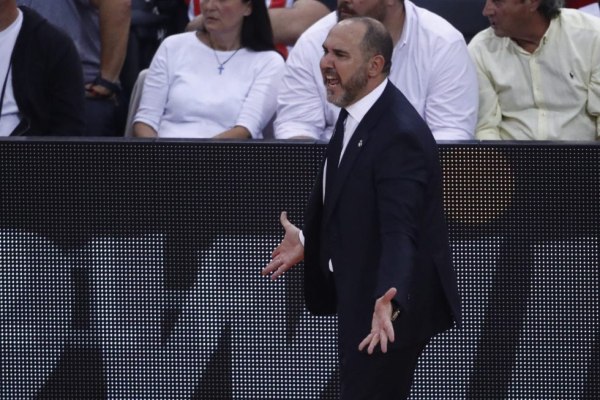 Ο Τσους Μάτεο αποχωρεί από τη Ρεάλ Μαδρίτης