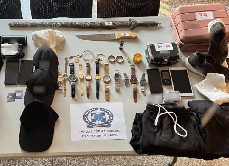 Σπείρα είχε κάνει περισσότερες από 35 κλοπές και ληστείες σε Αττική, Κορινθία και Αίγιο – Δύο συλλήψεις