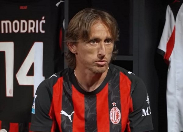 Μόντριτς: «Η Μίλαν δεν μπορεί να αρκείται στο μέσο όρο» (vid)