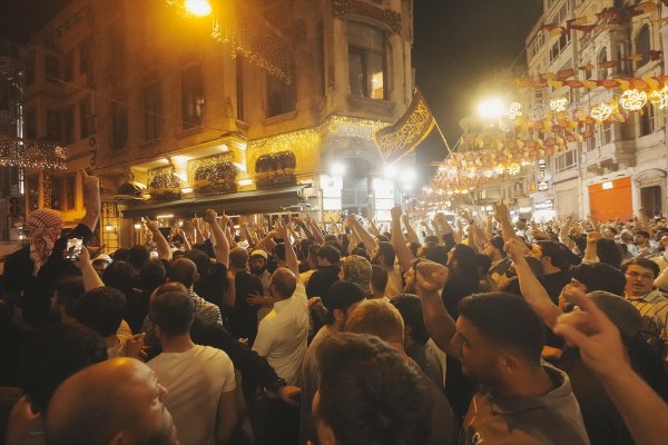 Τουρκία: Συλλήψεις, διαμαρτυρίες και επιθέσεις για τη «δημοσίευση» σκίτσου του Μωάμεθ