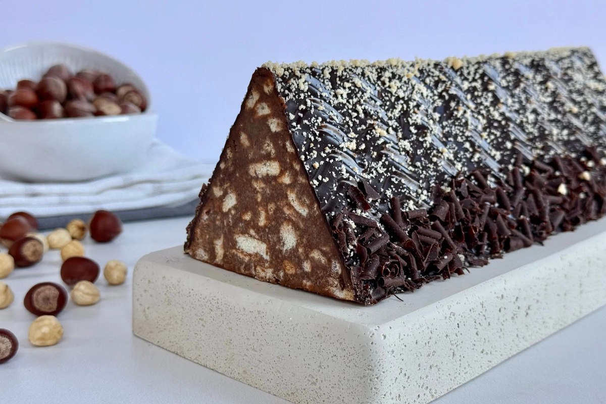 Συνταγή: Μωσαϊκό με ξερά σύκα και αμύγδαλα