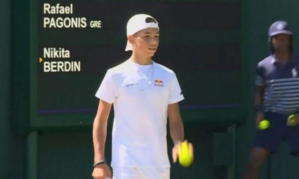 Γράφει ιστορία ο 13χρονος Παγώνης: Προκρίθηκε στον μεγάλο τελικό του Wimbledon U-14!