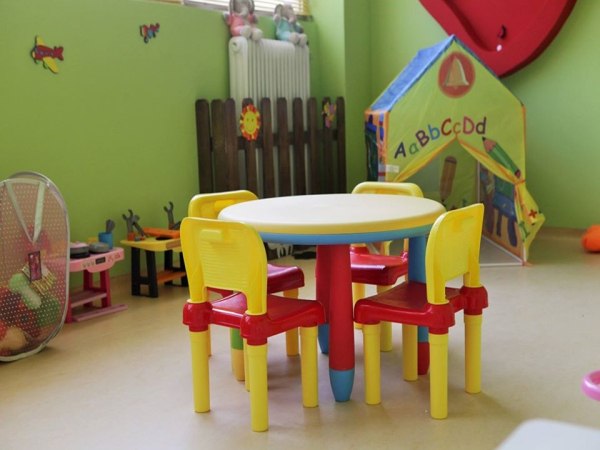 Γαστρεντερίτιδα λόγω σαλμονέλας σε παιδικό σταθμό στο Αιγάλεω – Απαντήσεις ζητούν οι γονείς