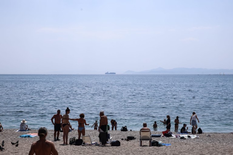 ‘Salty’ Prices for Top Organized Beaches Around Athens