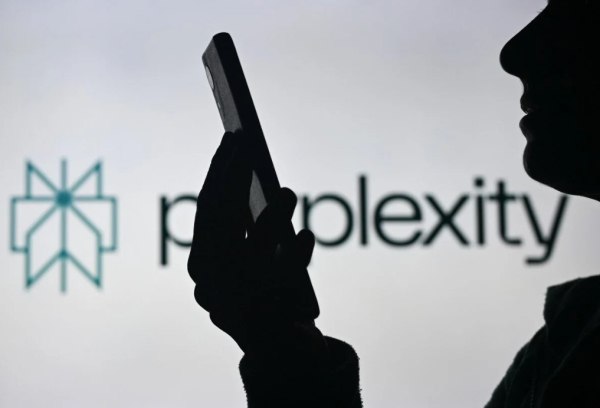 Perplexity: Η ΑΙ startup που αμφισβητεί τη μονοκρατορία της Google λανσάρει browser και για κινητά