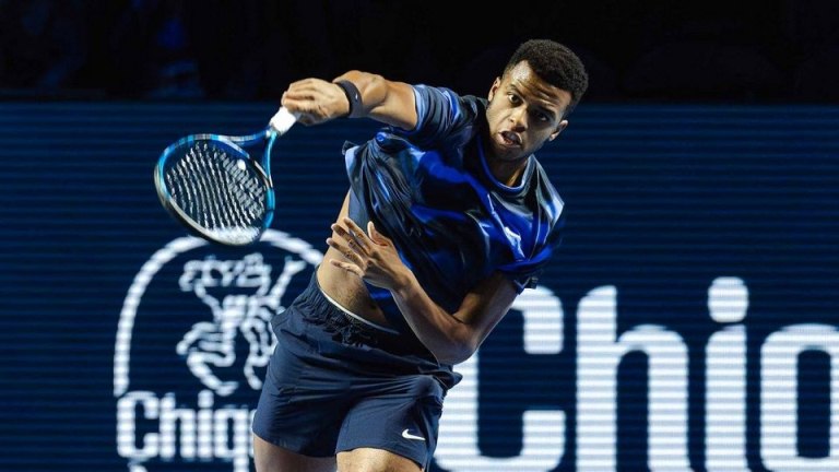 Σερβίς… 246 χλμ/ώρα στο Wimbledon, αλλά χωρίς… πόντο