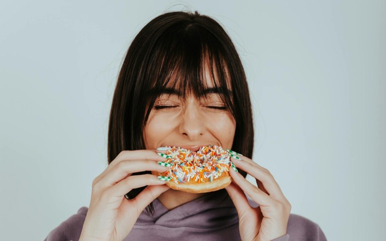 Έρευνα: Γιατί έχουμε τόσο μεγάλη όρεξη για ζάχαρη;