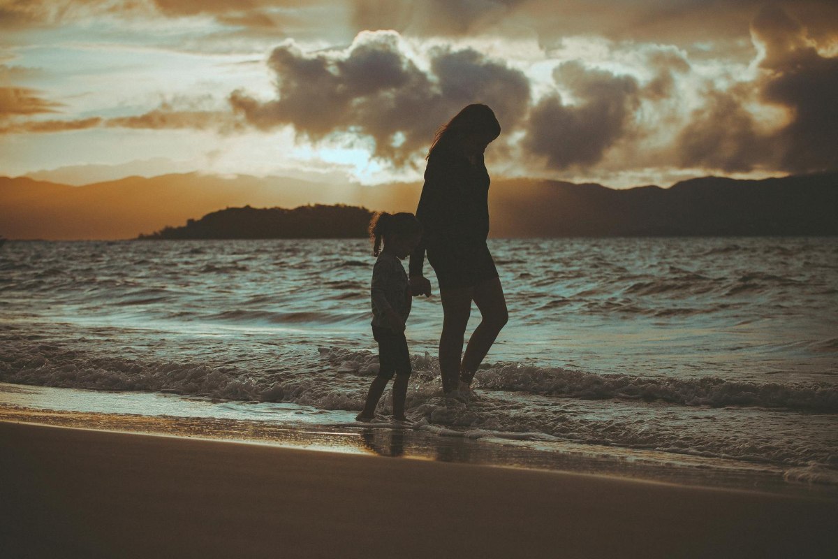 Μακροζωία: Έξι καθημερινά βήματα που χαρίζουν χρόνια ζωής