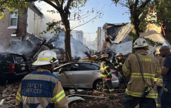 Φιλαδέλφεια: Τρία κτίρια κατέρρευσαν από έκρηξη – Ένας νεκρός και δύο τραυματίες