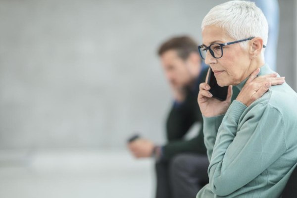 Γραμμή υγείας «1566»: Τι υπηρεσίες θα προσφέρει