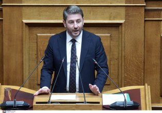 Παρέμβαση Ανδρουλάκη στη Βουλή: Καταγγέλλει θεσμική εκτροπή – «Μια τρύπα στο νερό, ανοιχτοί Βορίδης Αυγενάκης στη διερεύνηση»