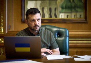 Ουκρανία: Ο Ζελένσκι αποκαθιστά τις αρχές κατά της διαφθοράς μετά από πολυήμερες διαδηλώσεις