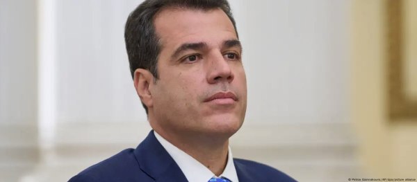 taz: Ένας ακόμα ακροδεξιός υπουργός Μετανάστευσης