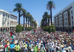 Γάζα: Ογκώδης διαδήλωση στο Μαρόκο εναντίον «της εθνοκάθαρσης που διαπράττει το Ισραήλ»