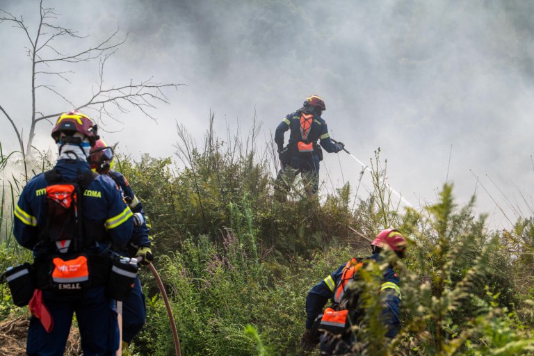 Πολύ υψηλός κίνδυνος πυρκαγιάς σήμερα σε Αττική και άλλες δέκα περιφέρειες της χώρας