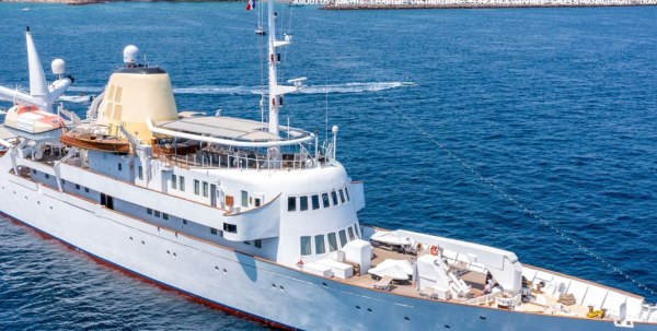 Σλοβένος κροίσος ξόδεψε 1.000.000 ευρώ για ένα πάρτυ στην θρυλική θαλαμηγό του Αριστοτέλη Ωνάση