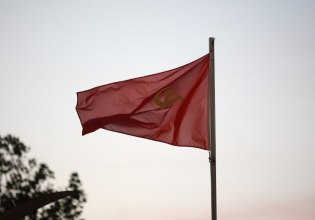 Επίθεση στα γραφεία του ΚΚΕ στα Χανιά – Δύο άτομα στο νοσοκομείο