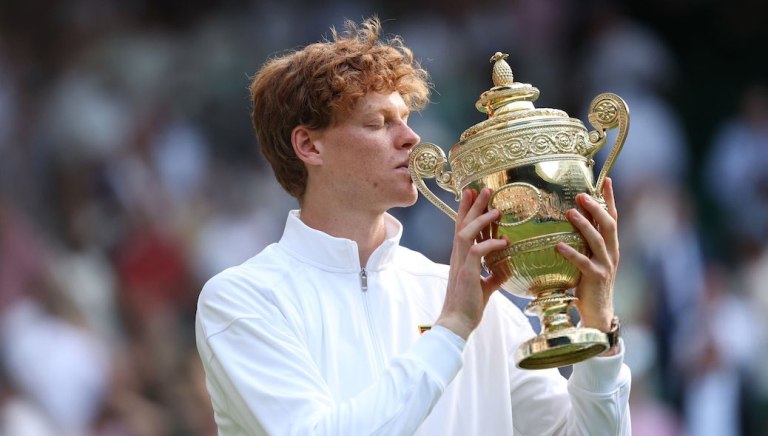 Σίνερ: Πρωταθλητής με 3 εκατ. λίρες και ρεκόρ εσόδων