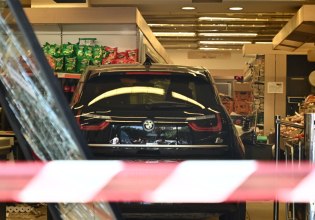 Νίκαια: Πώς «εισέβαλε» το ΙΧ στο σούπερ μάρκετ – Συνελήφθη η οδηγός – Εκτός κινδύνου οι τραυματίες