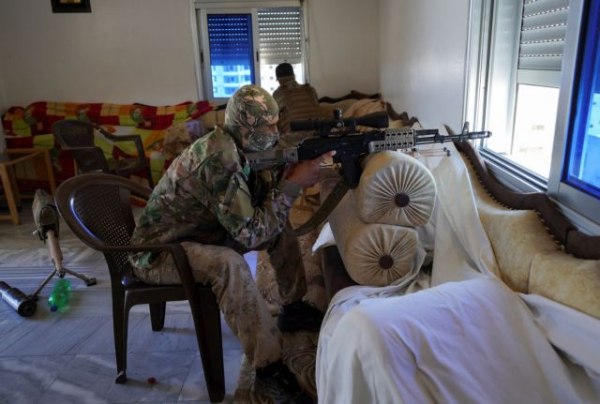 Συρία: Τουλάχιστον 350 οι νεκροί στη Σουάιντα