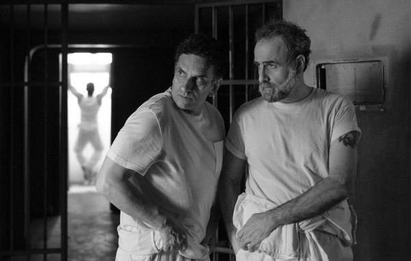 Η Τελευταία Έξοδος – Ρίτα Χέιγουορθ: Ωδή στη φιλία, την αξιοπρέπεια και τη φιλία πίσω από τα κάγκελα της φυλακής