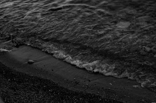 Παλαιό Φάληρο: Παρατείνεται το θρίλερ με το νεκρό κοριτσάκι – Δεν το έχει αναζητήσει κανείς, συνεχίζονται οι έρευνες