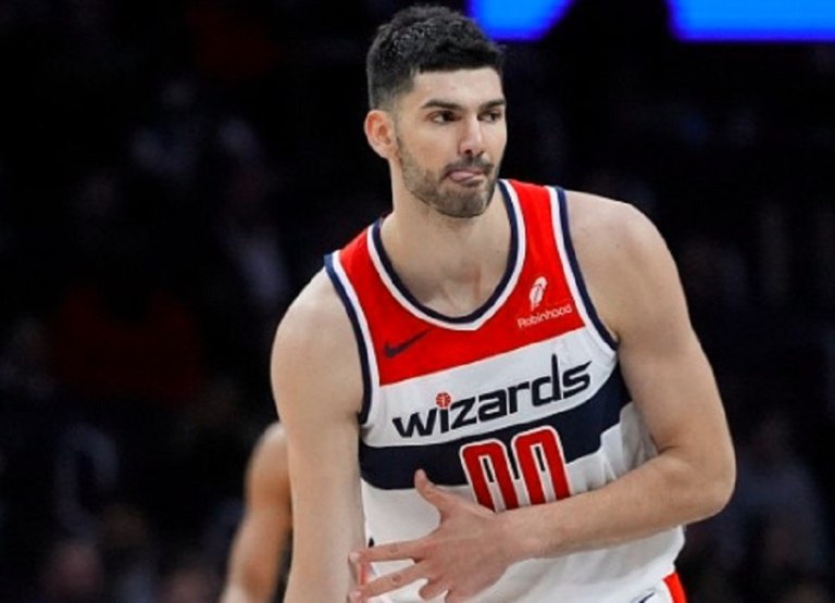 Το νέο συμβόλαιο που θα υπογράψει με τους Γουίζαρντς ο Τρίσταν Βούκσεβιτς