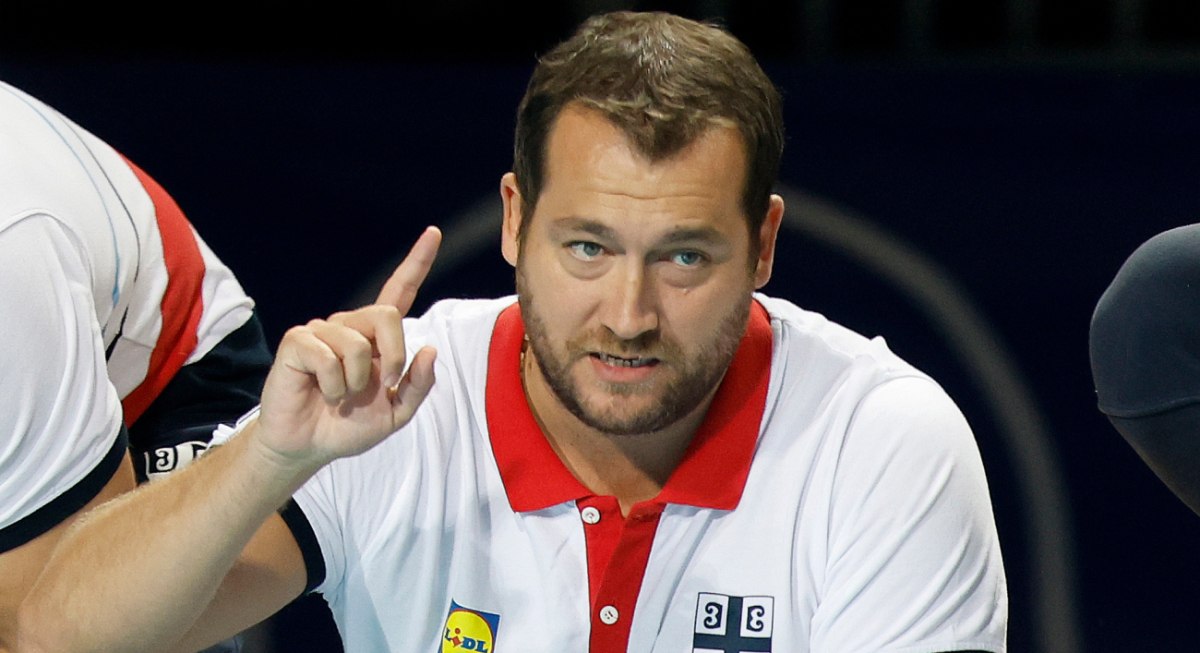 Έξαλλος με τους παίκτες του ο Στεβάνοβιτς