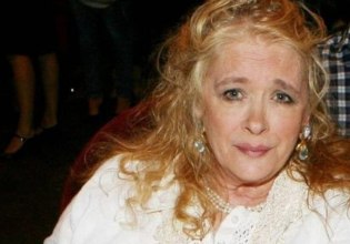 Νόρα Βαλσάμη: «Δεν έχω λεφτά, παίρνω 500 ευρώ, είναι ντροπή»