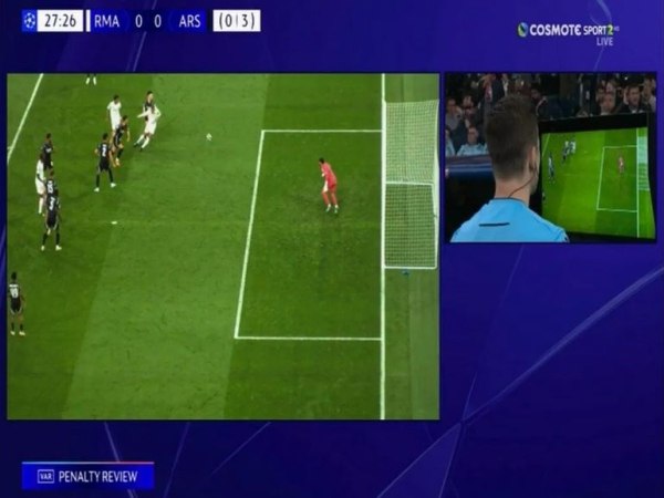 Διάλογοι VAR: Οι διαιτητές δεν θέλουν να βγαίνουν στη φόρα!