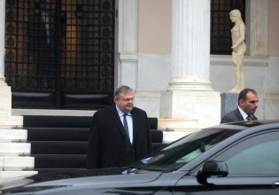 Βουλή: Σύγκρουση Μαξίμου – Βενιζέλου για τη θεσμική εκτροπή